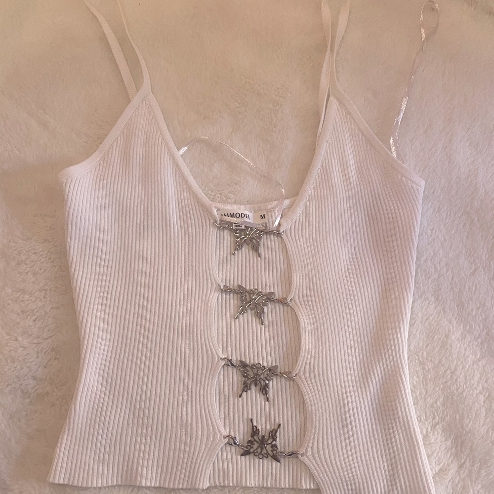 Open butterfly crop top🦋